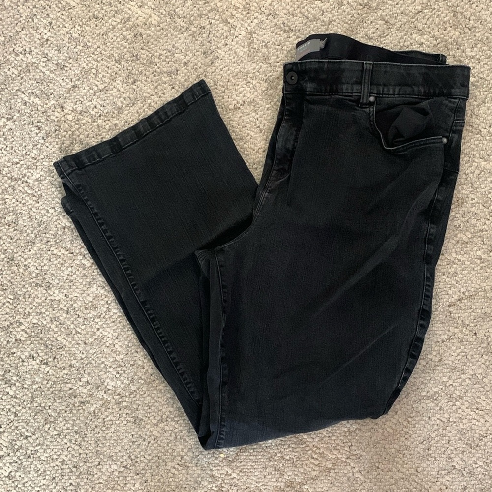 Torrid black Bombshell flare premium stretch denim jeans Size 26T